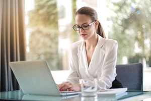 outils et modèles pour assistante indépendante